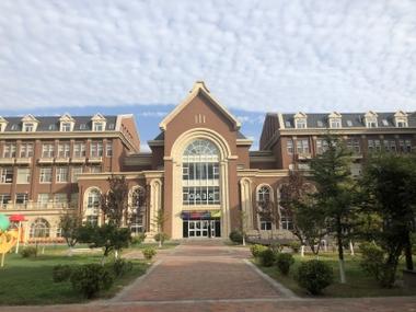 我是烟台大学大二韩语班学生,想去韩国留学。去哪个学校比较好